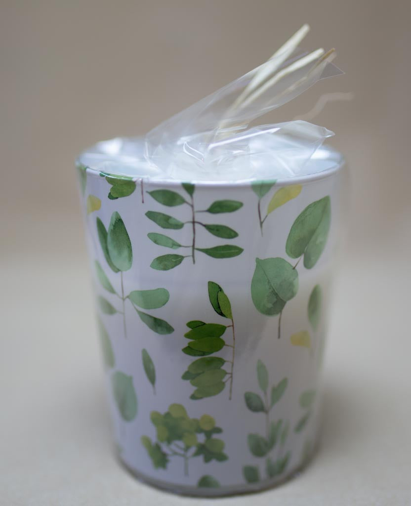 Fresh leaves Kerze