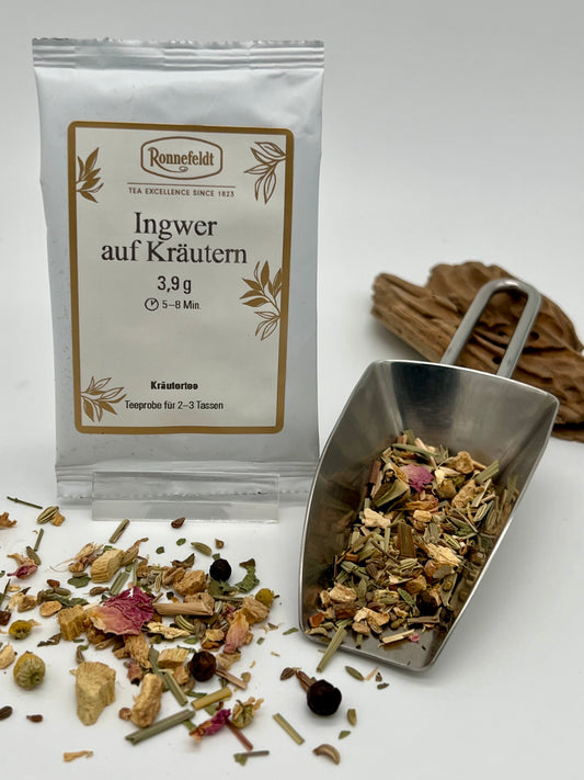 Teeprobe „Ingwer auf Kräutern“